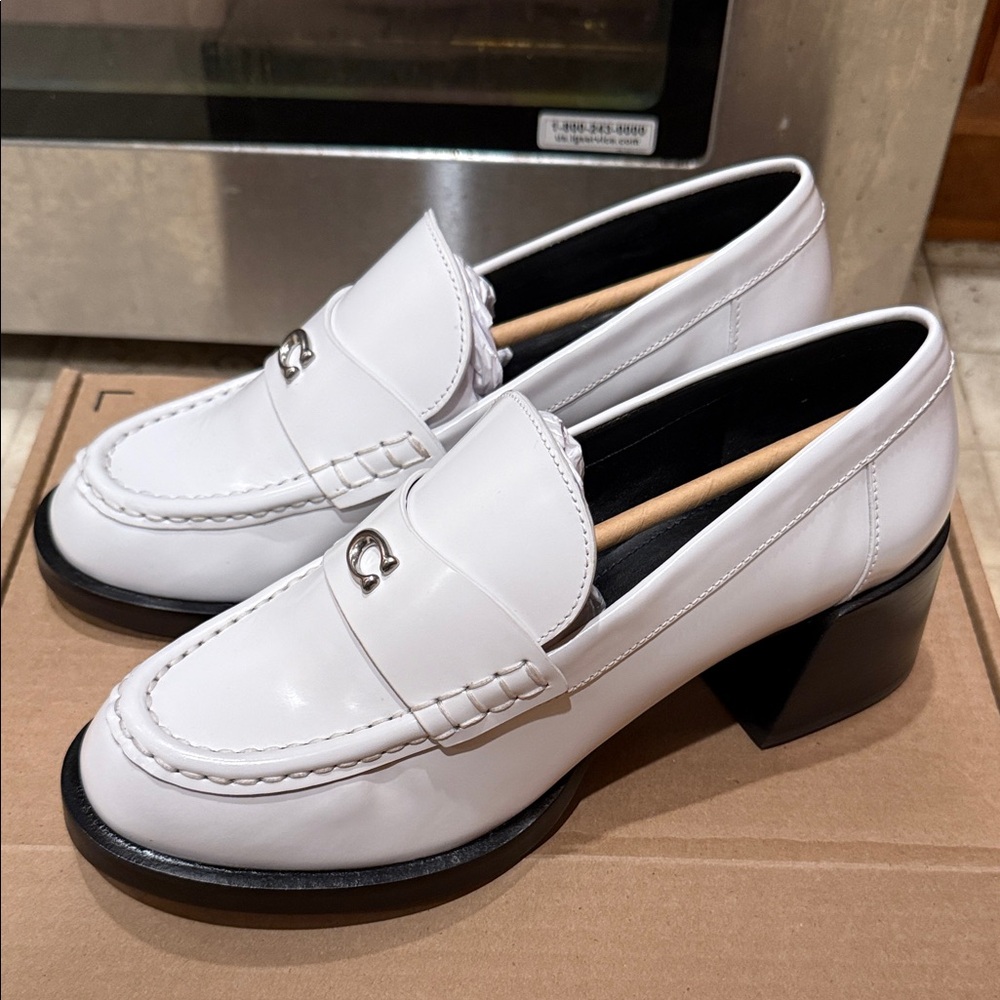 Coach Women's Natalie Leather Loafer - size 8 - Picture 6 of 16